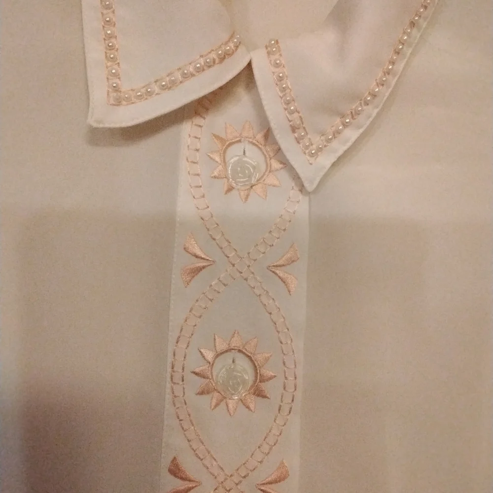 Women long sleeves blouse - Picture 3 of 4